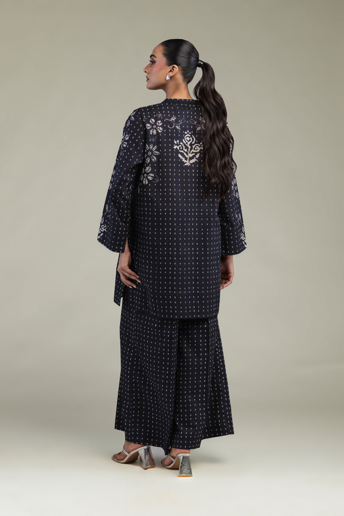 Cotton V-Neck Kurta