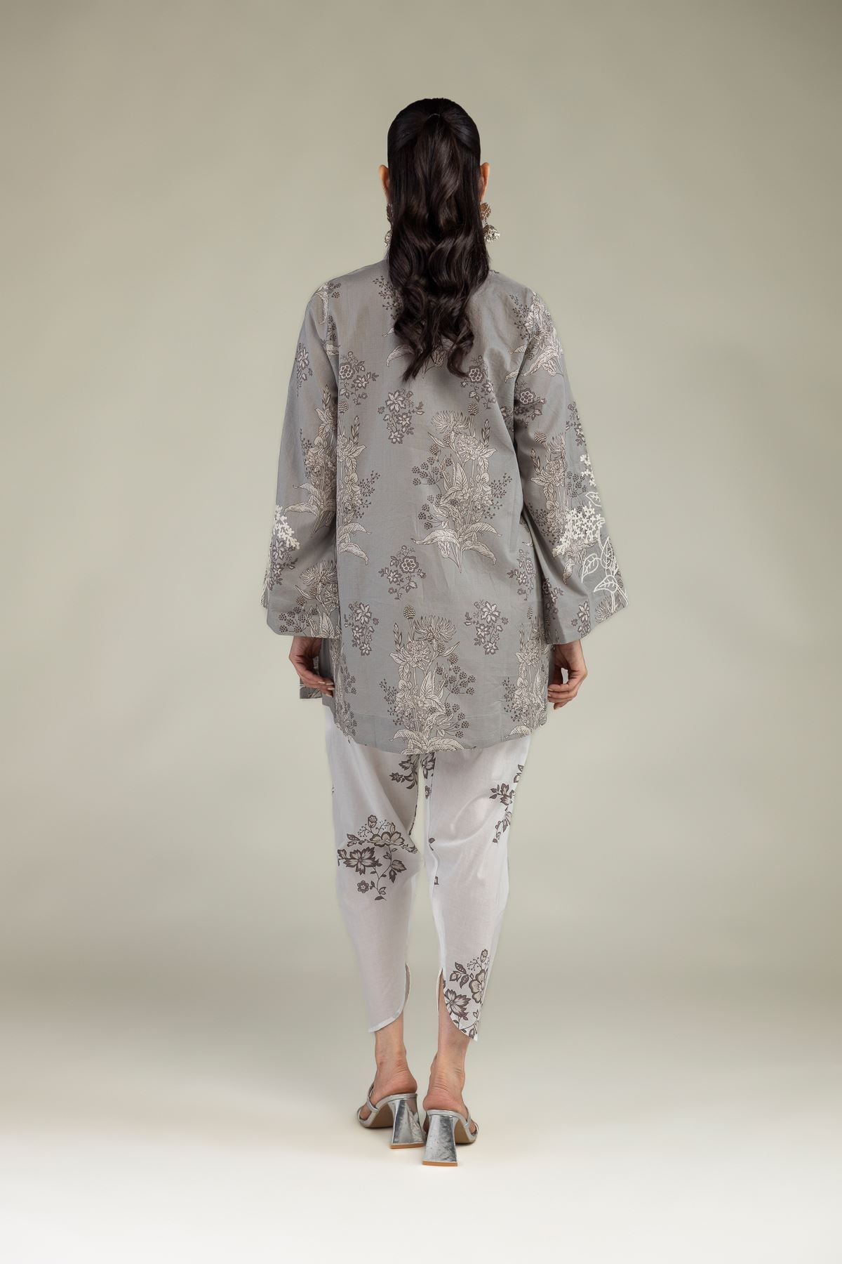 Cambric V-Neck Kurta