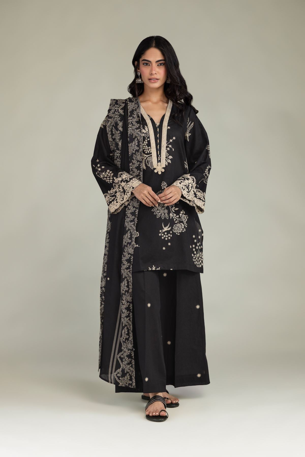 Black Lawn Dupatta