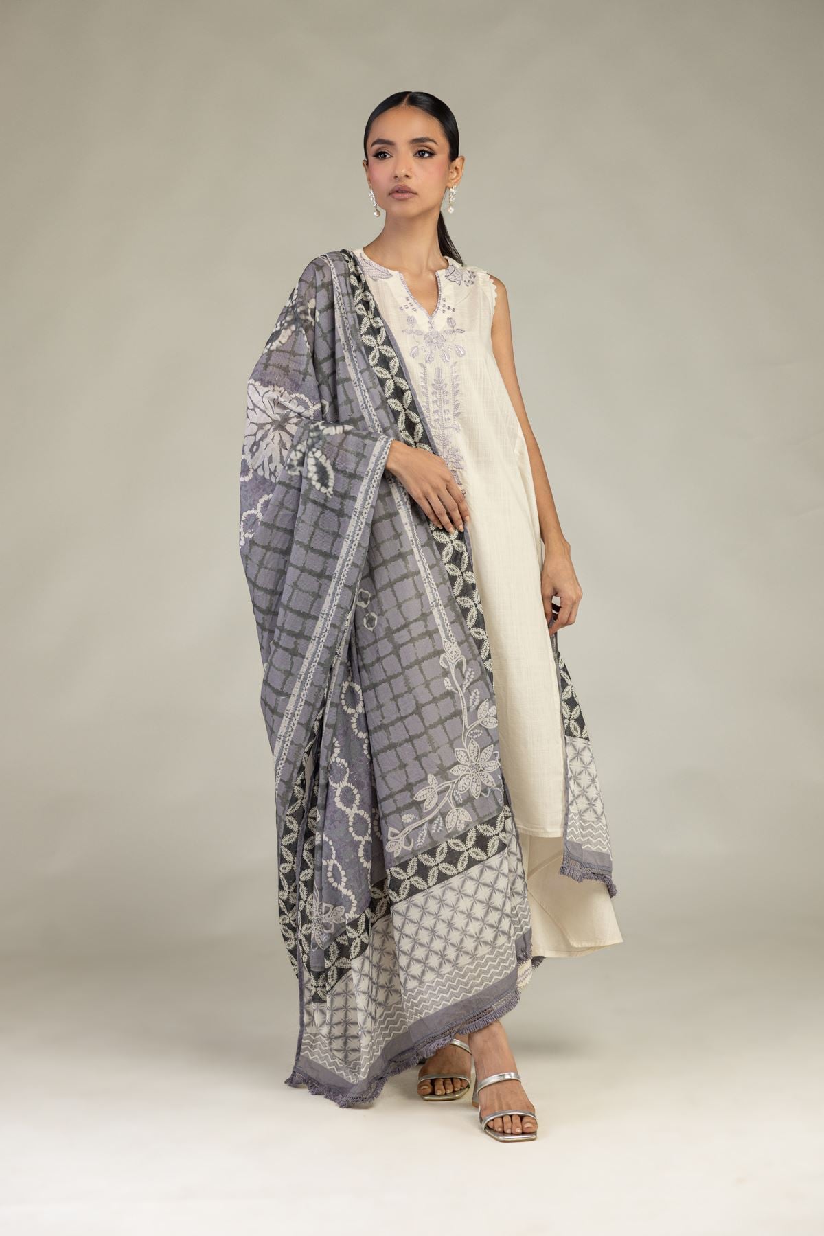 Gray Lawn Dupatta
