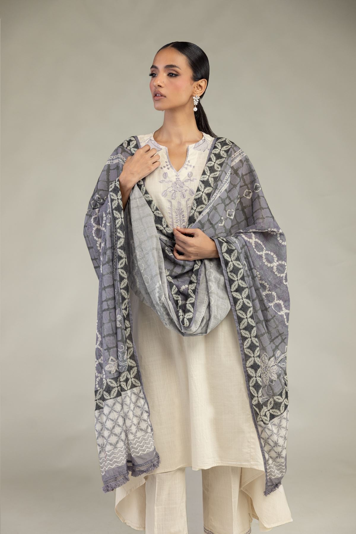 Gray Lawn Dupatta