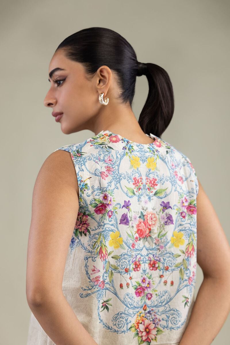 Sleeveless Floral Kurta