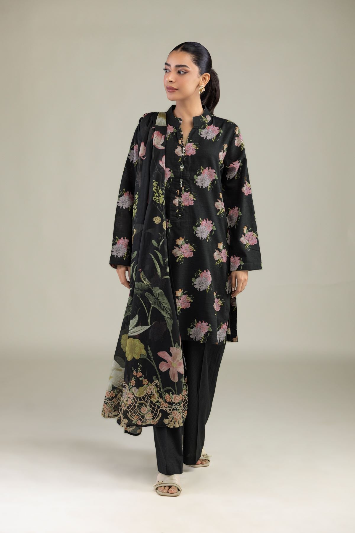 Black Lawn Dupatta