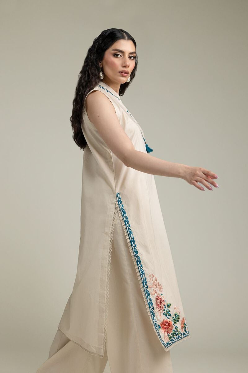Floral Sleeveless Kurta