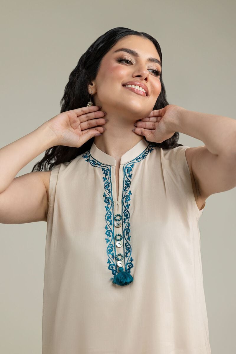Floral Sleeveless Kurta
