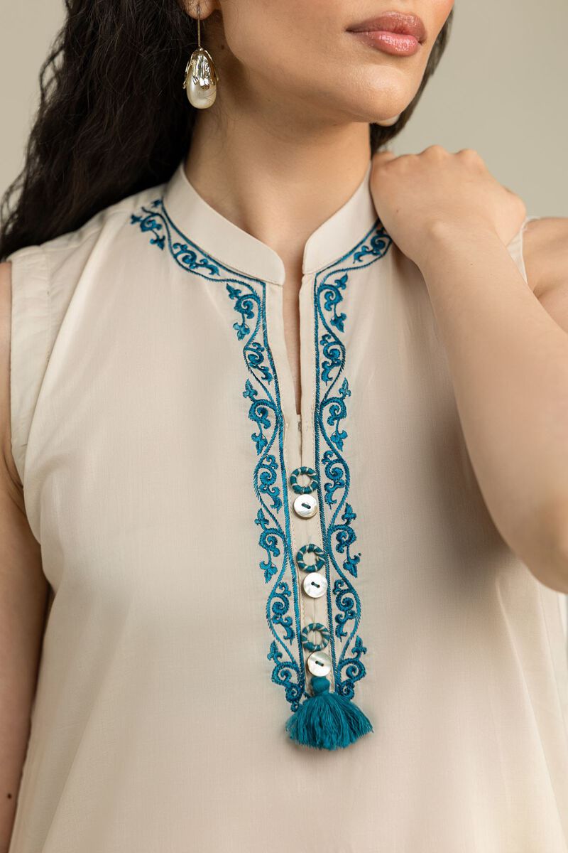 Floral Sleeveless Kurta