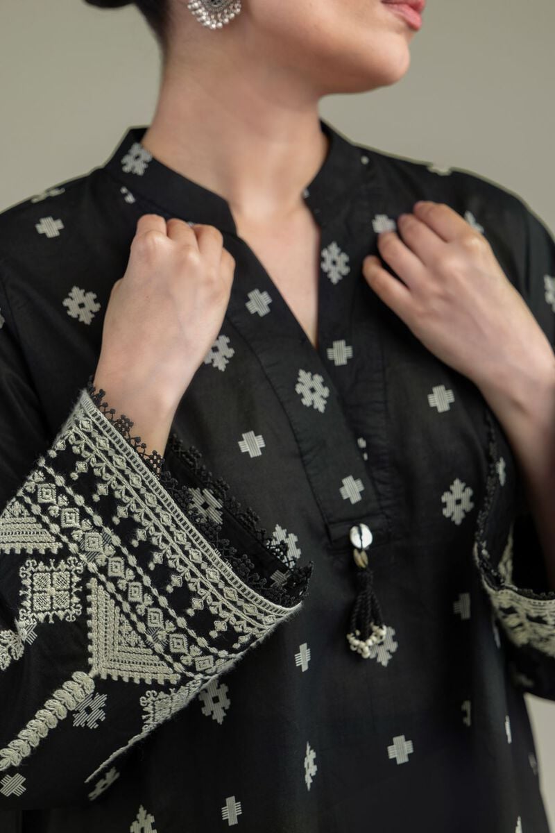 Black Lawn Kurta