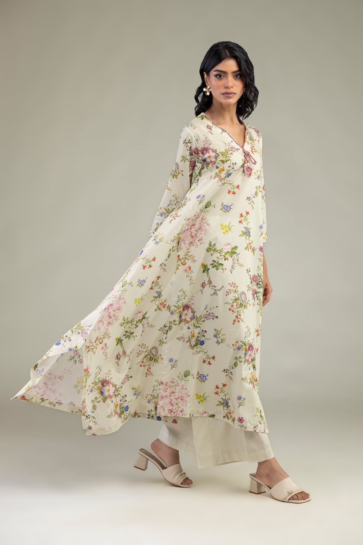 Floral V-Neck Kurta