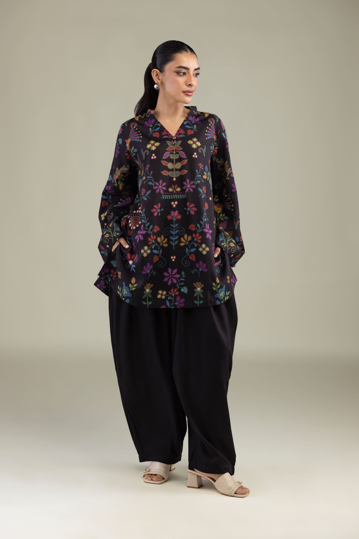 Black V-Neck Kurta