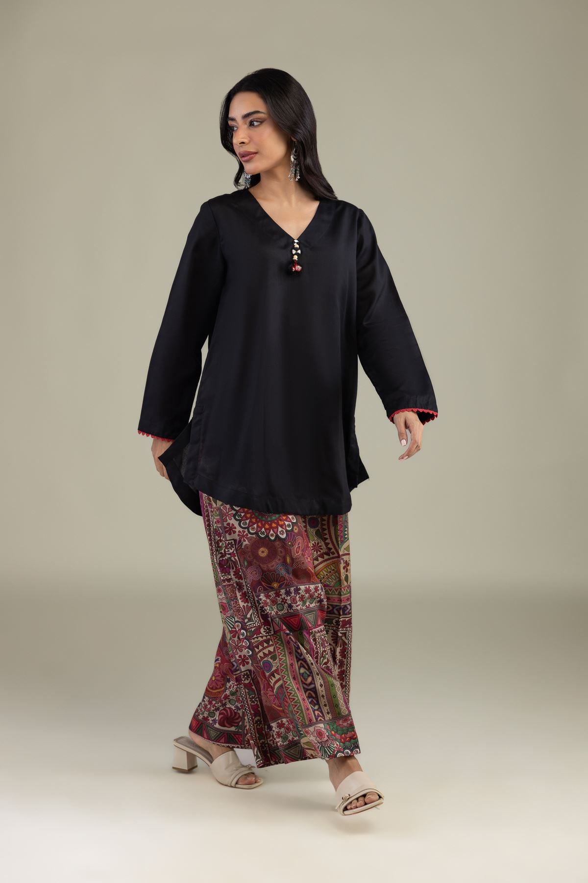 Black V-Neck Kurta