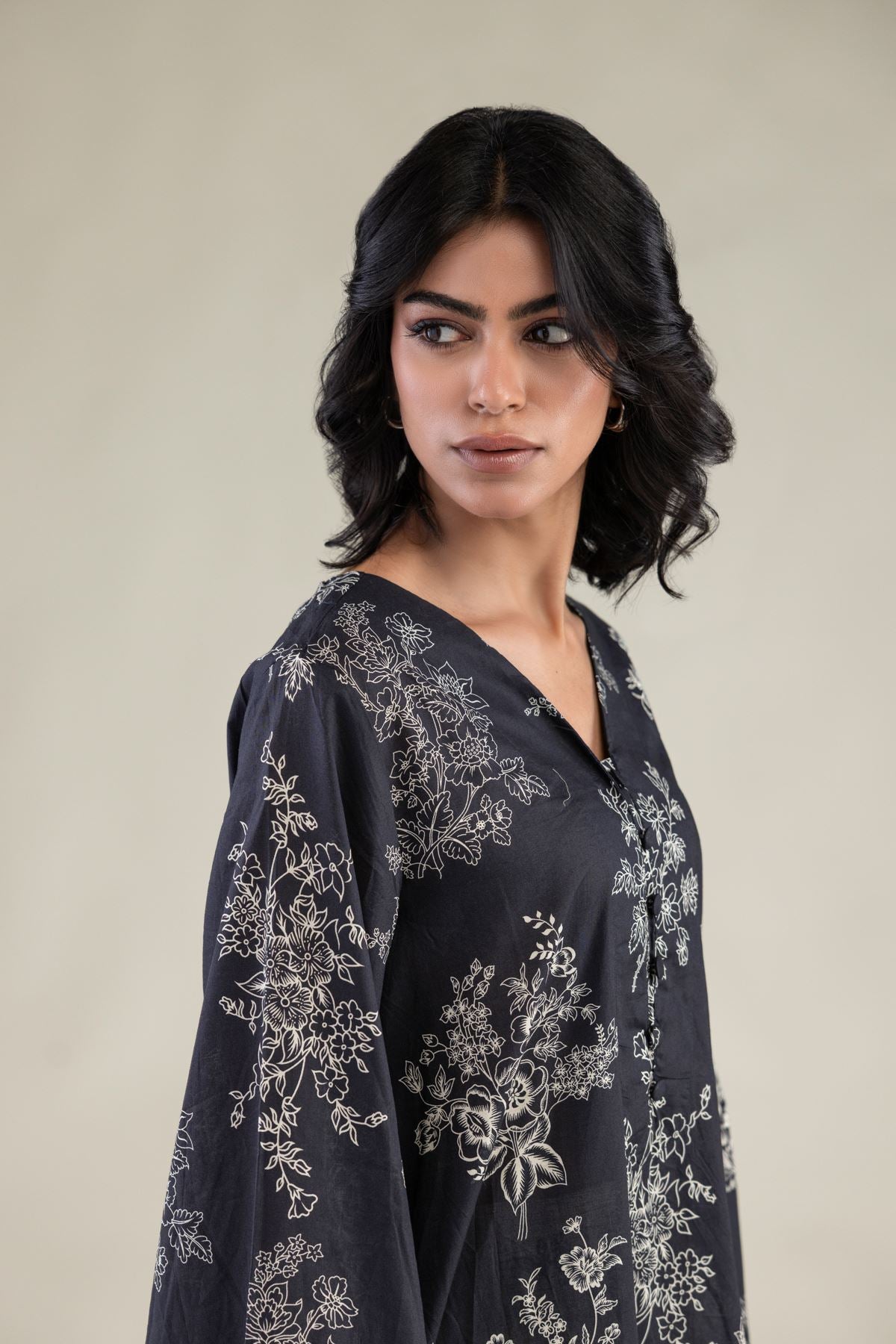 Floral V-Neck Kurta