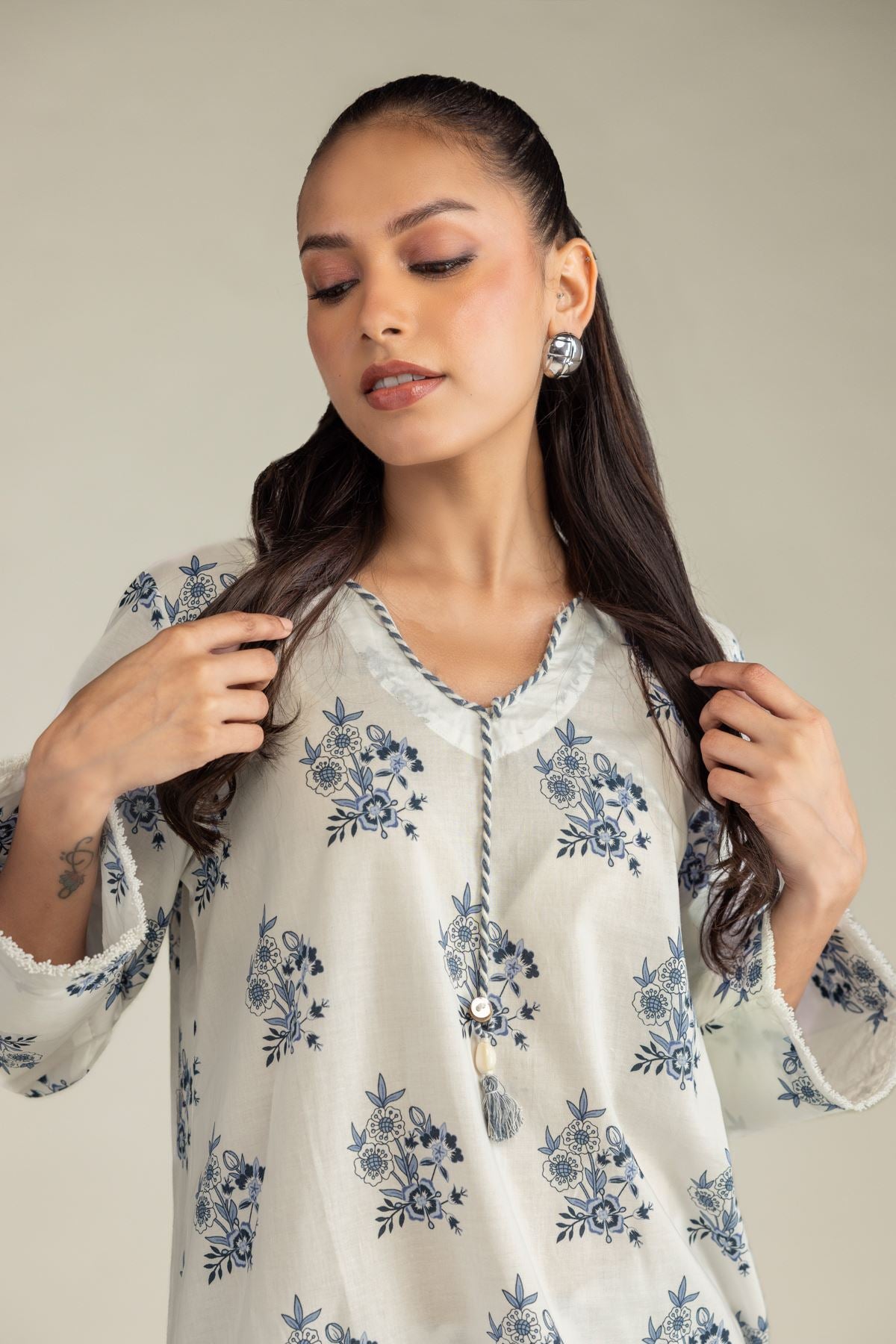 Short V-Neck Kurta