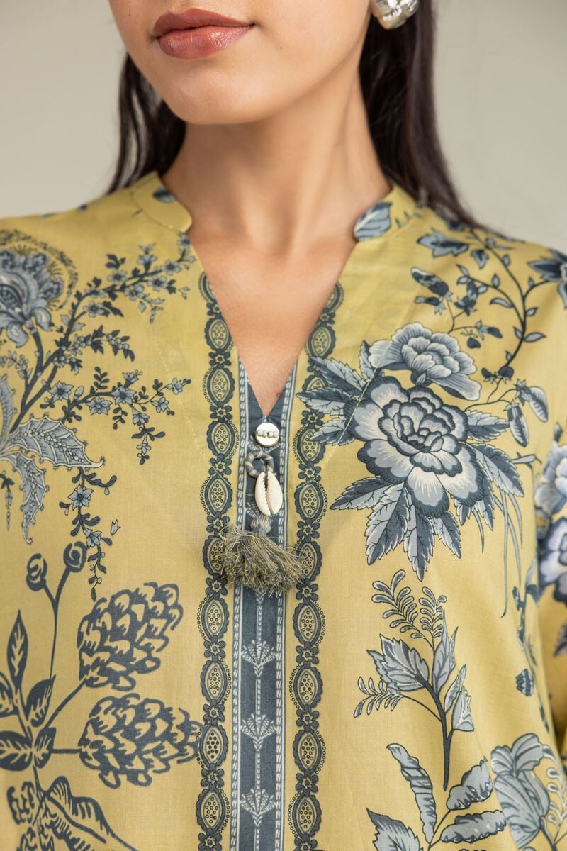 Short V-Neck Kurta