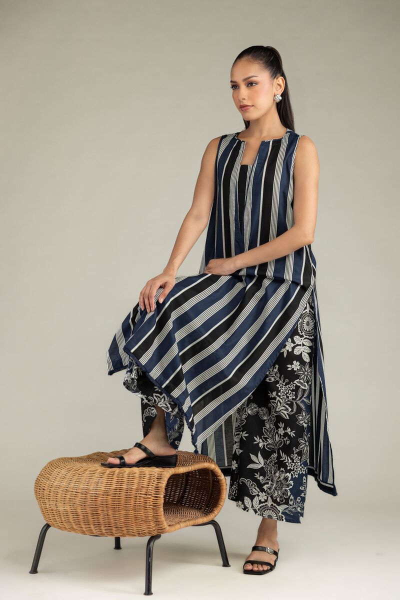 Sleeveless Longline Kurta
