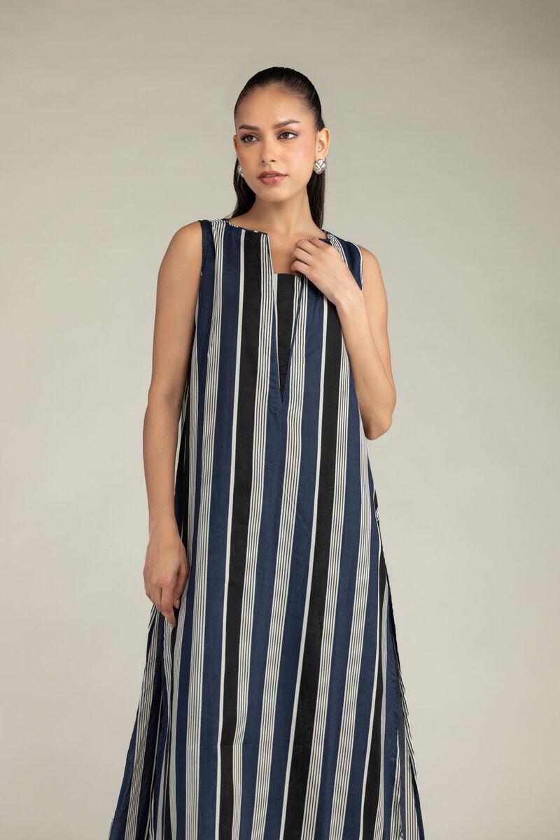 Sleeveless Longline Kurta
