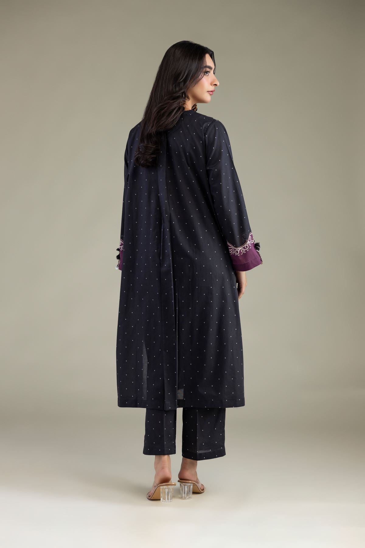 Cambric V-Neck Kurta