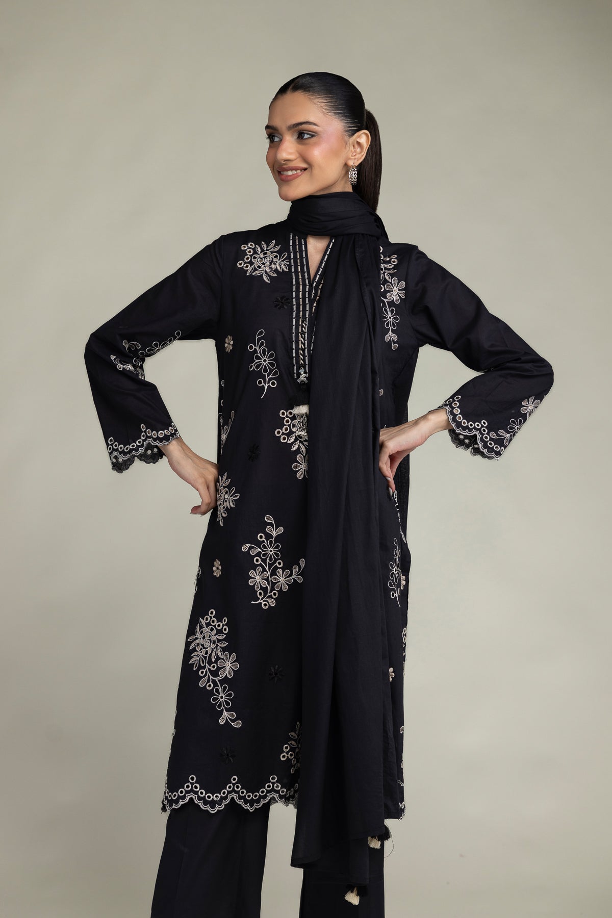 Solid Lawn Dupatta