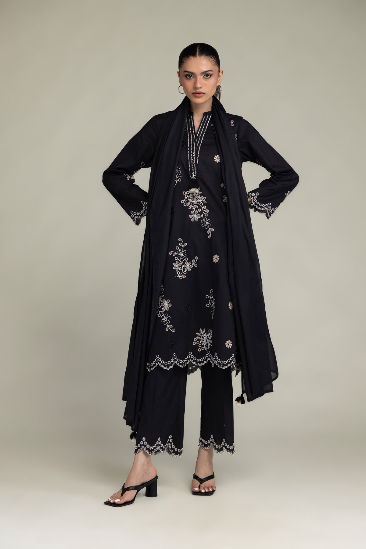 Solid Lawn Dupatta