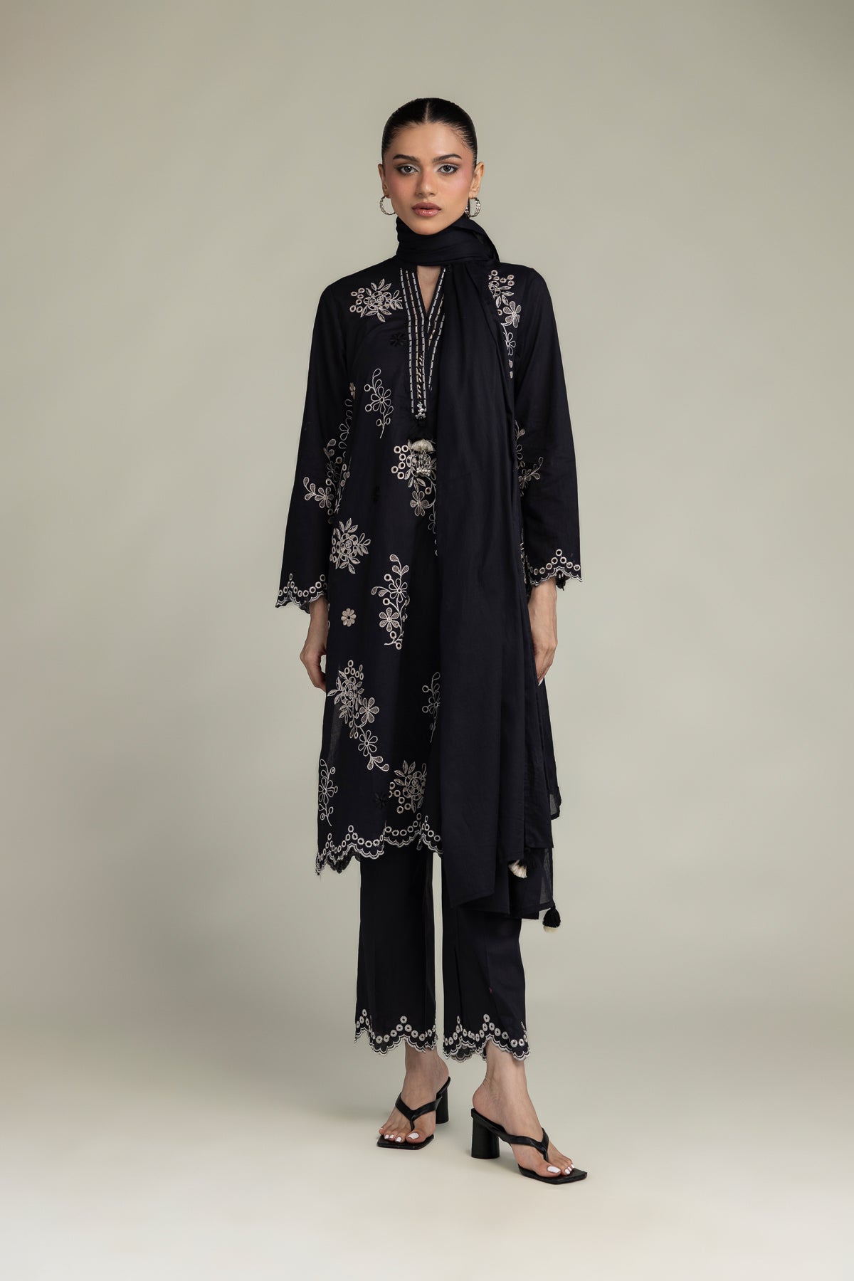 Solid Lawn Dupatta