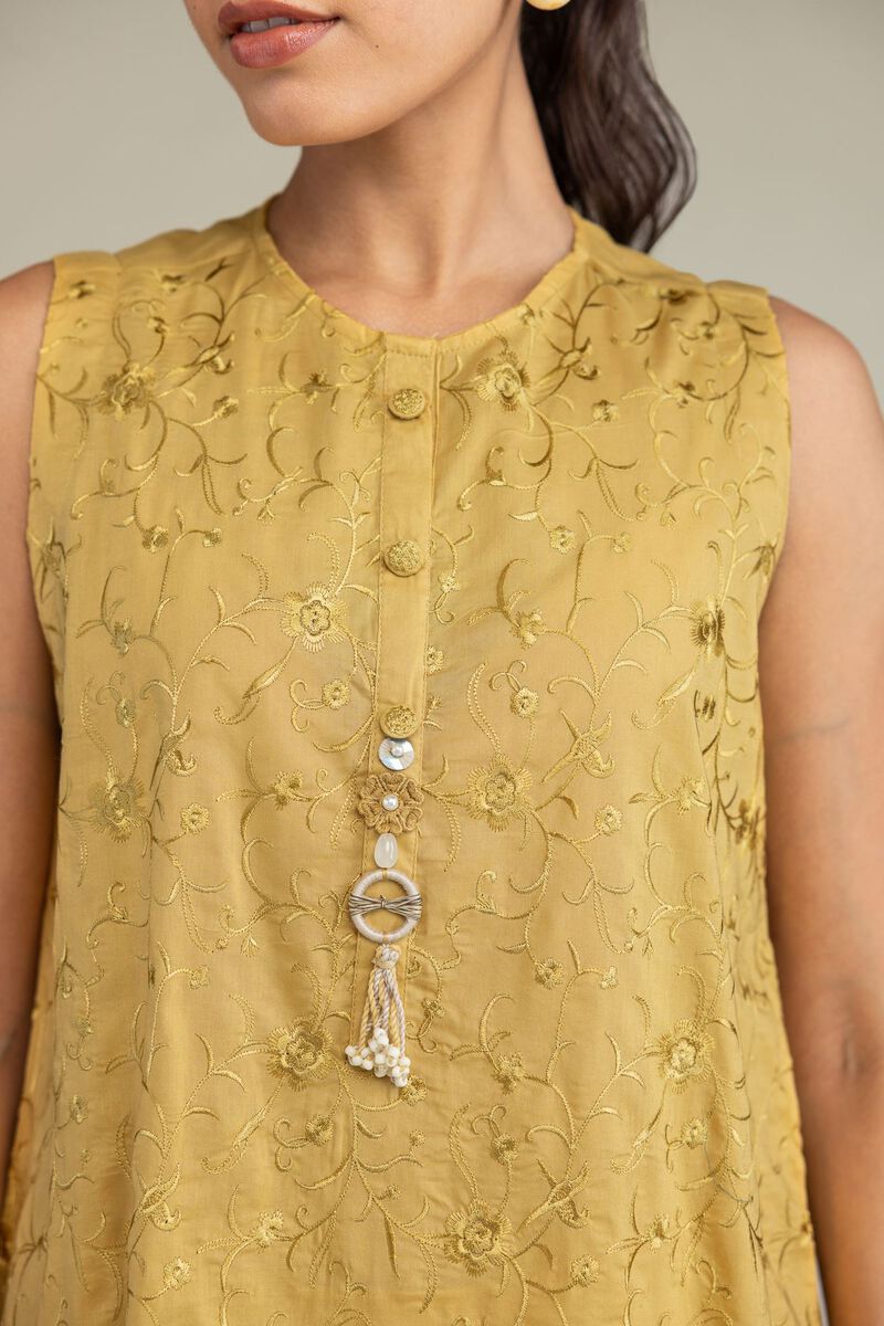 Floral Sleeveless Kurta
