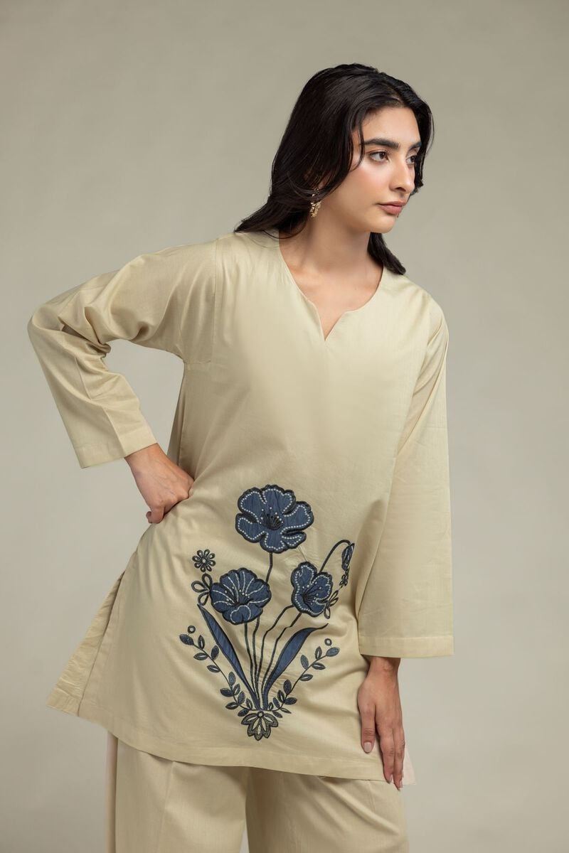 Cambric V-Neck Kurta