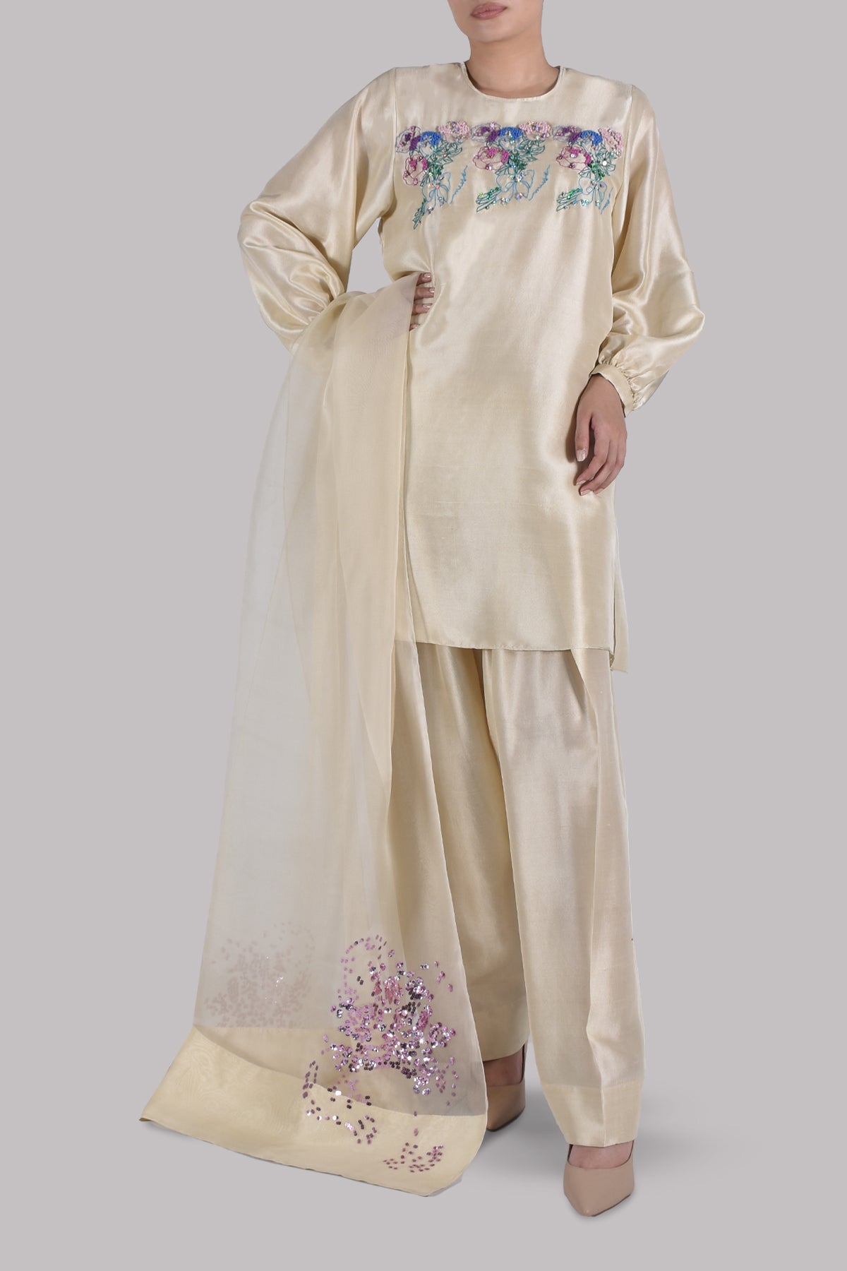 Lamb’s Wool Embellished Raw Silk Set