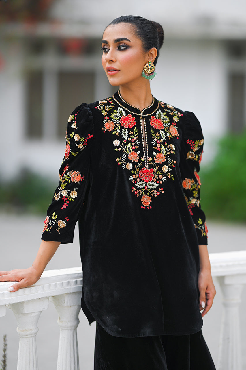 https://cdn.shopify.com/s/files/1/0588/3661/5221/products/1-SMcampaign-126.jpg?v=1694608544