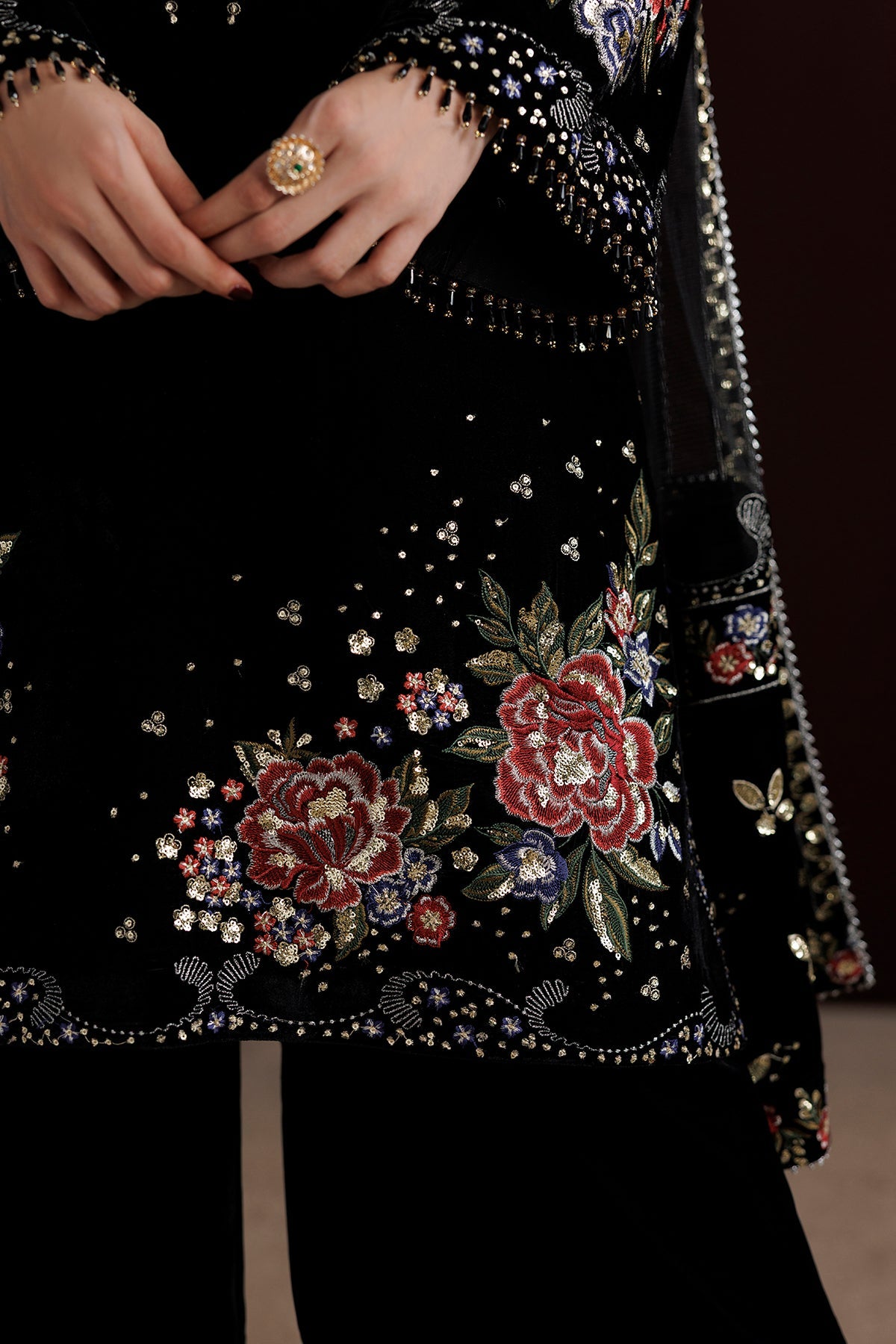 EMBROIDERED VELVET SF-4552