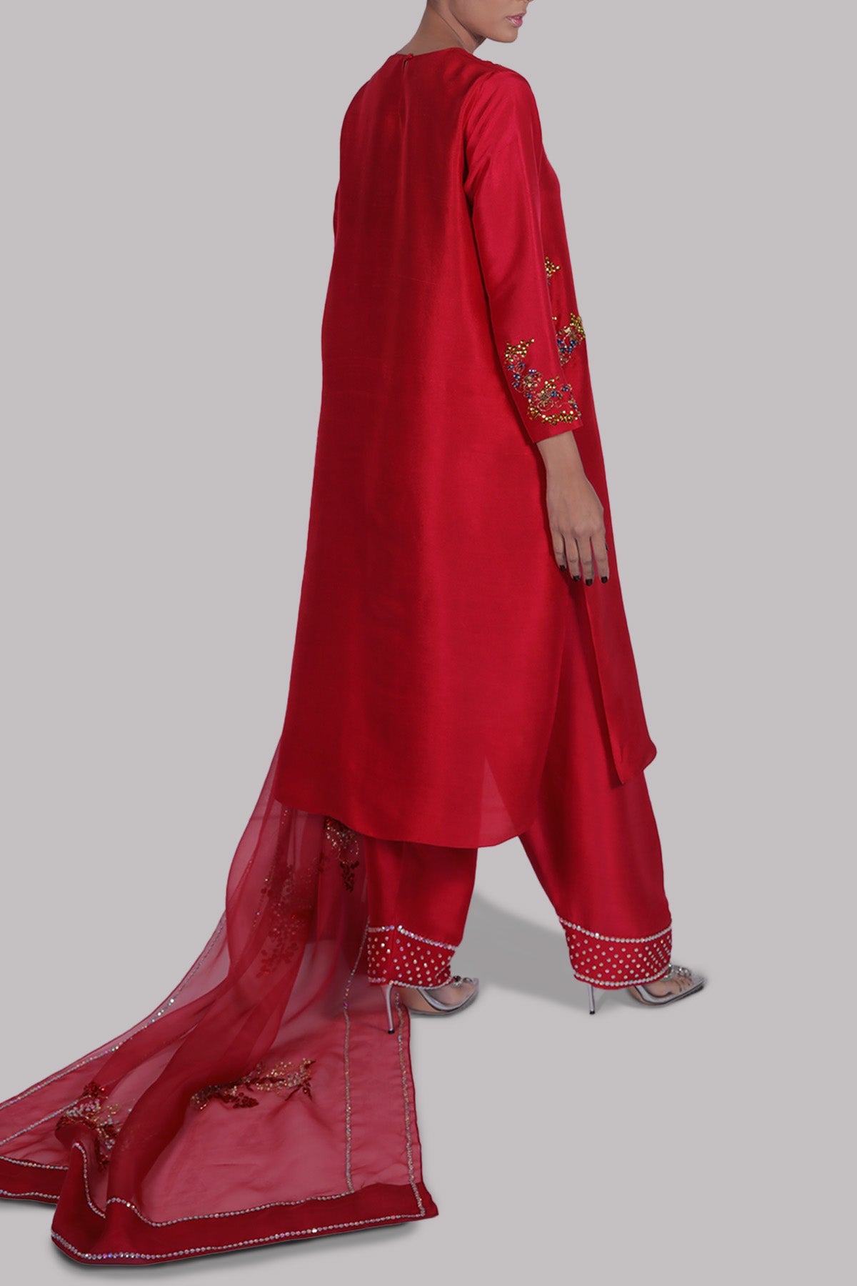 https://www.museluxe.com/wp-content/uploads/2025/02/1017518-2-crimson-raw-silk-set_mzkzg33zncaydnnl.jpg