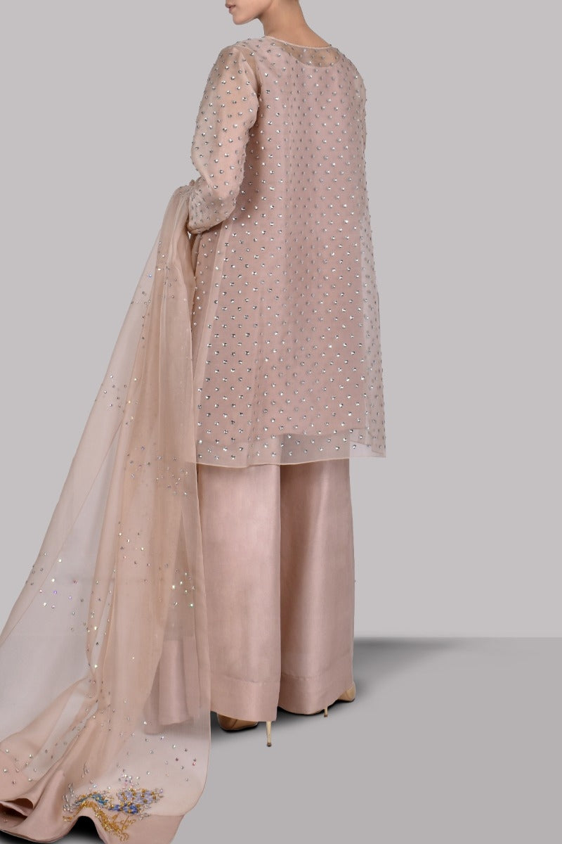 https://www.museluxe.com/wp-content/uploads/2025/02/1019584-03-cameo-rose-organza-embellished-set.jpg
