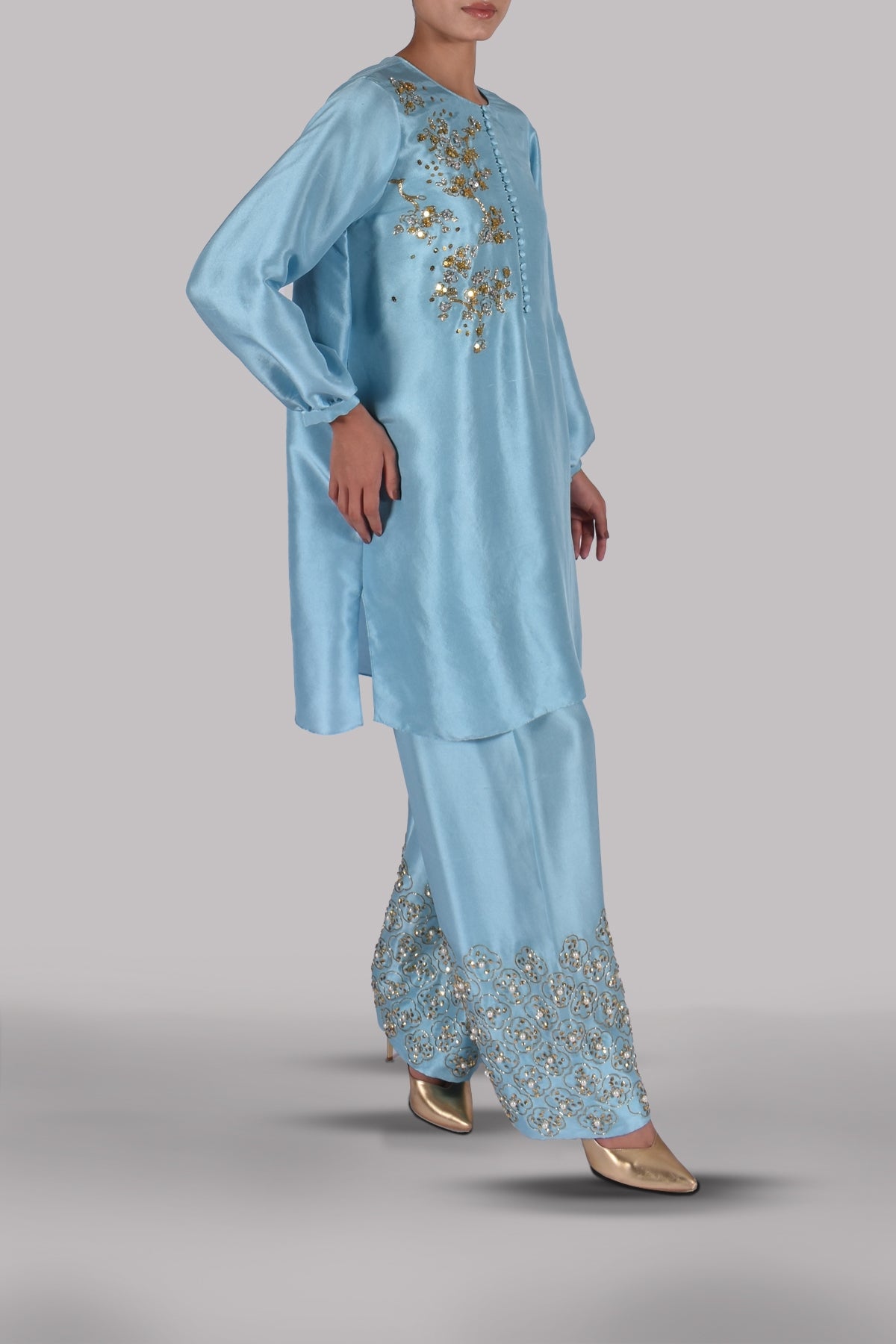 Petit Four Embellished Raw Silk Set
