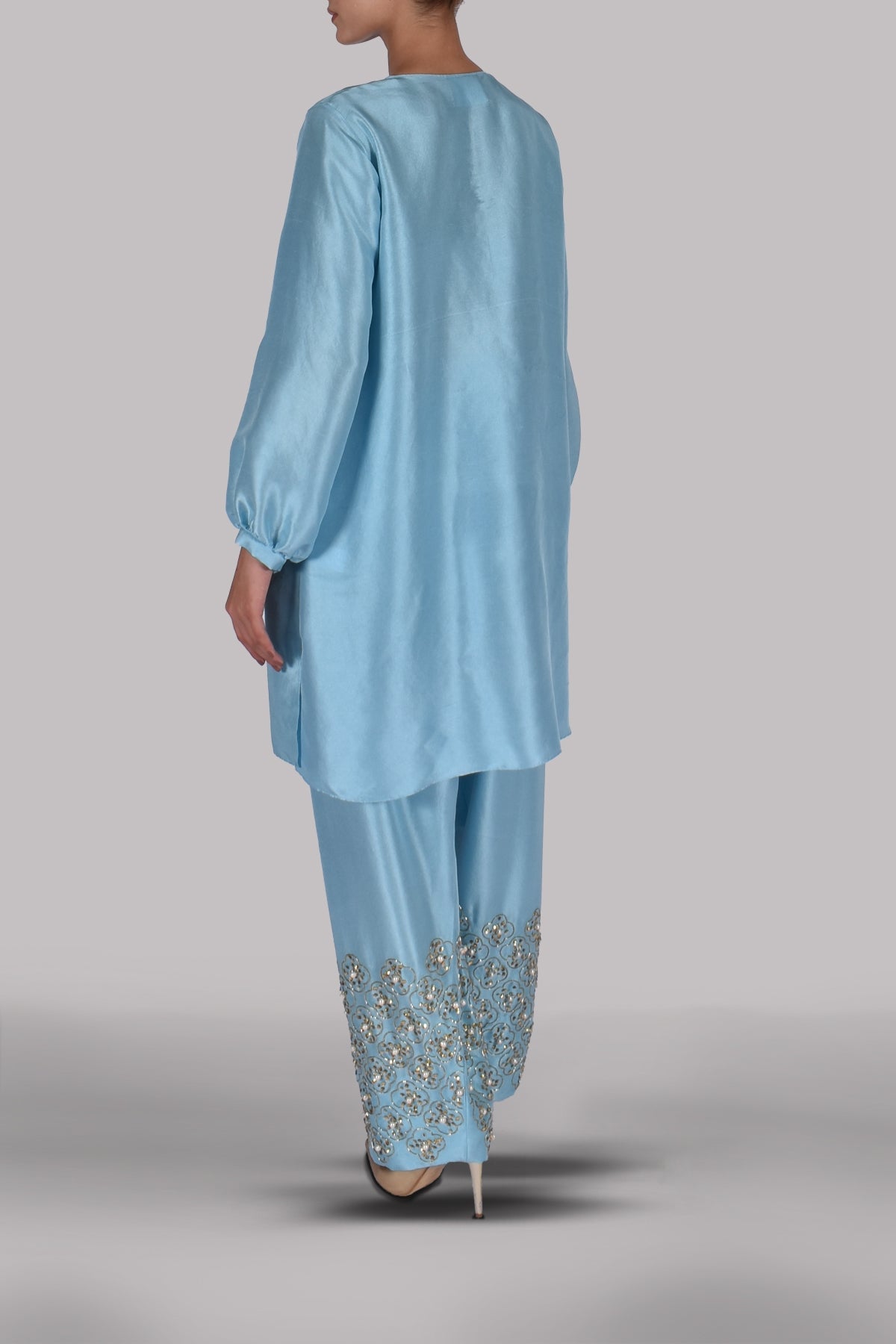Petit Four Embellished Raw Silk Set