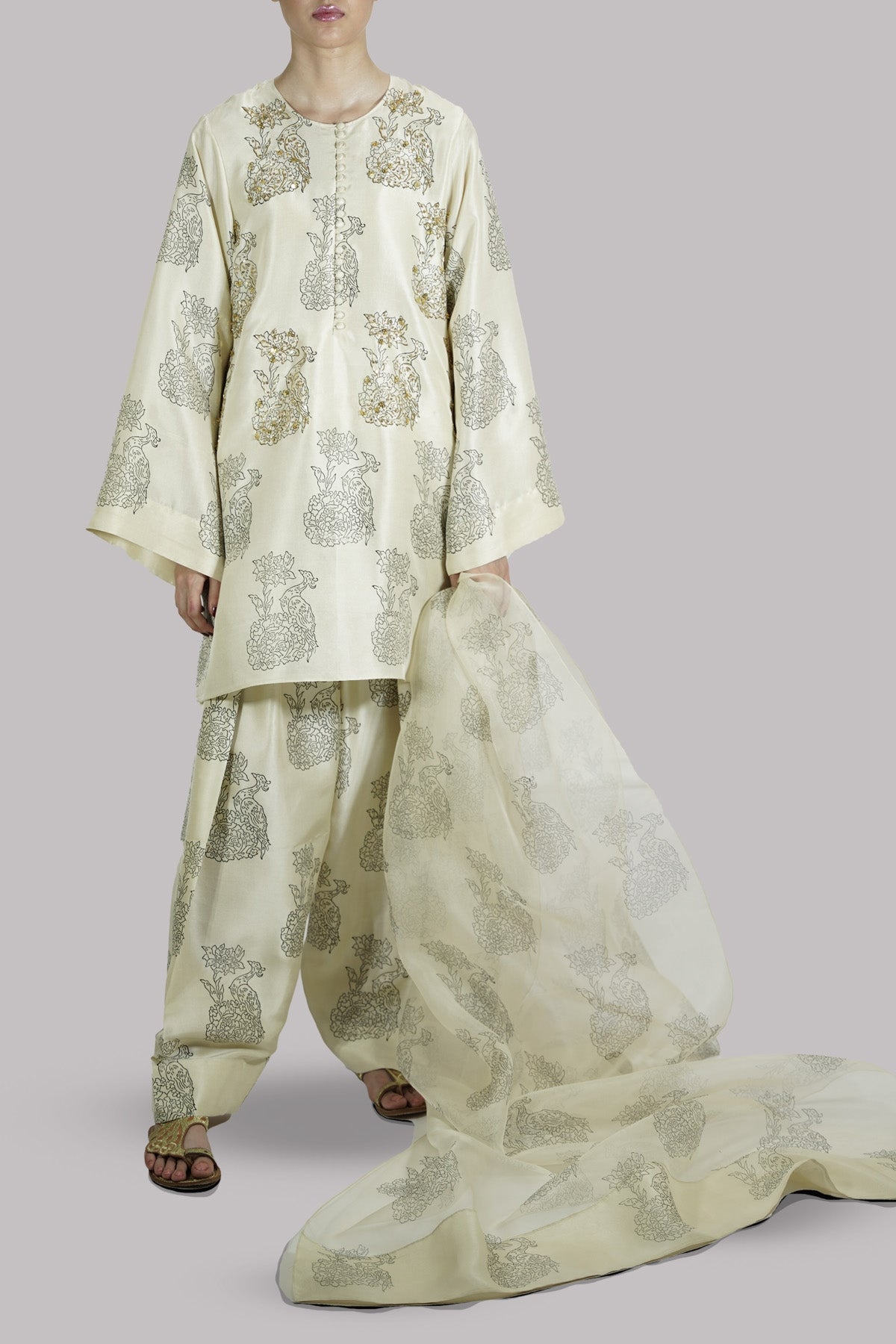 Lamb’s Wool Embellished Raw Silk Set