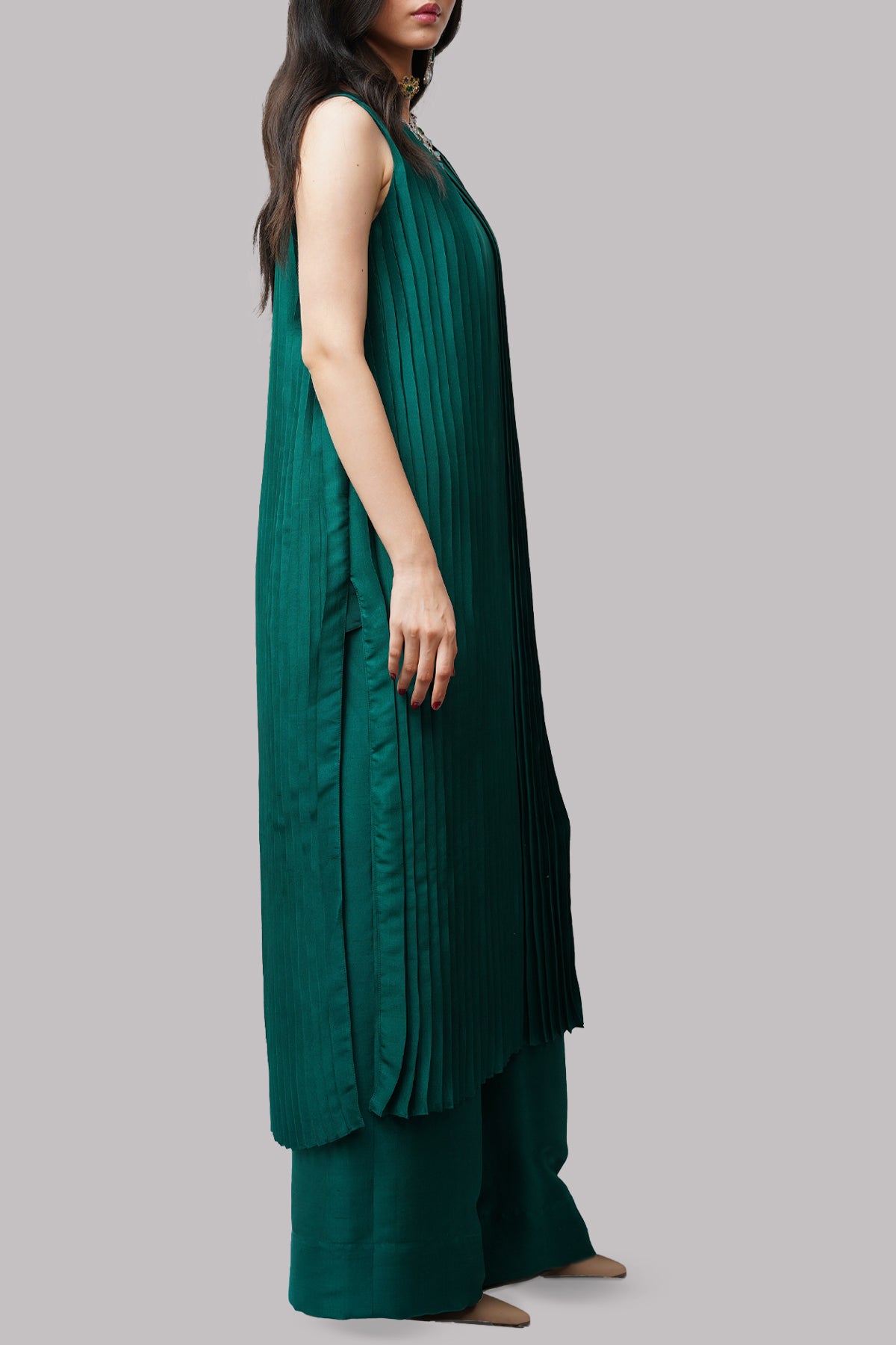 Galapagos Green Raw Silk Set