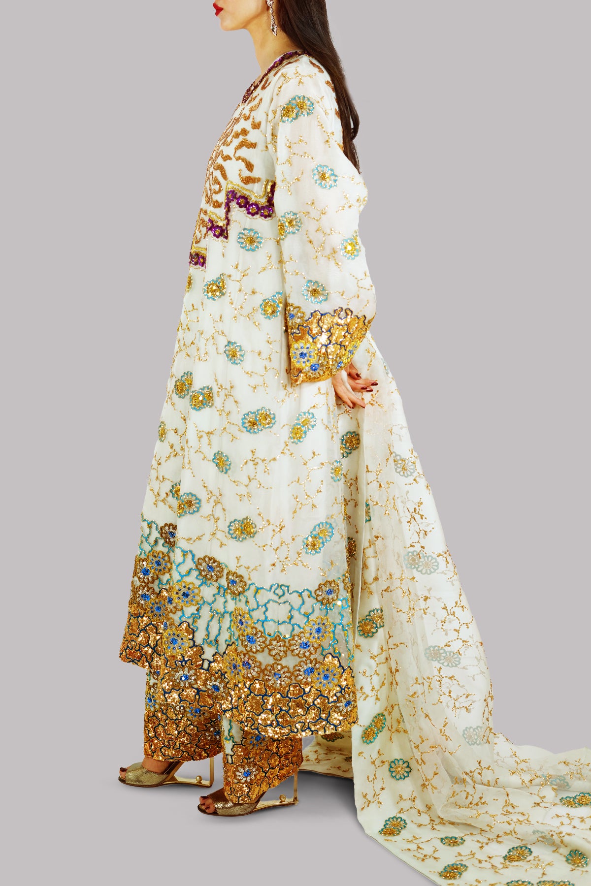 Solitary Star Embellished Raw Silk Set