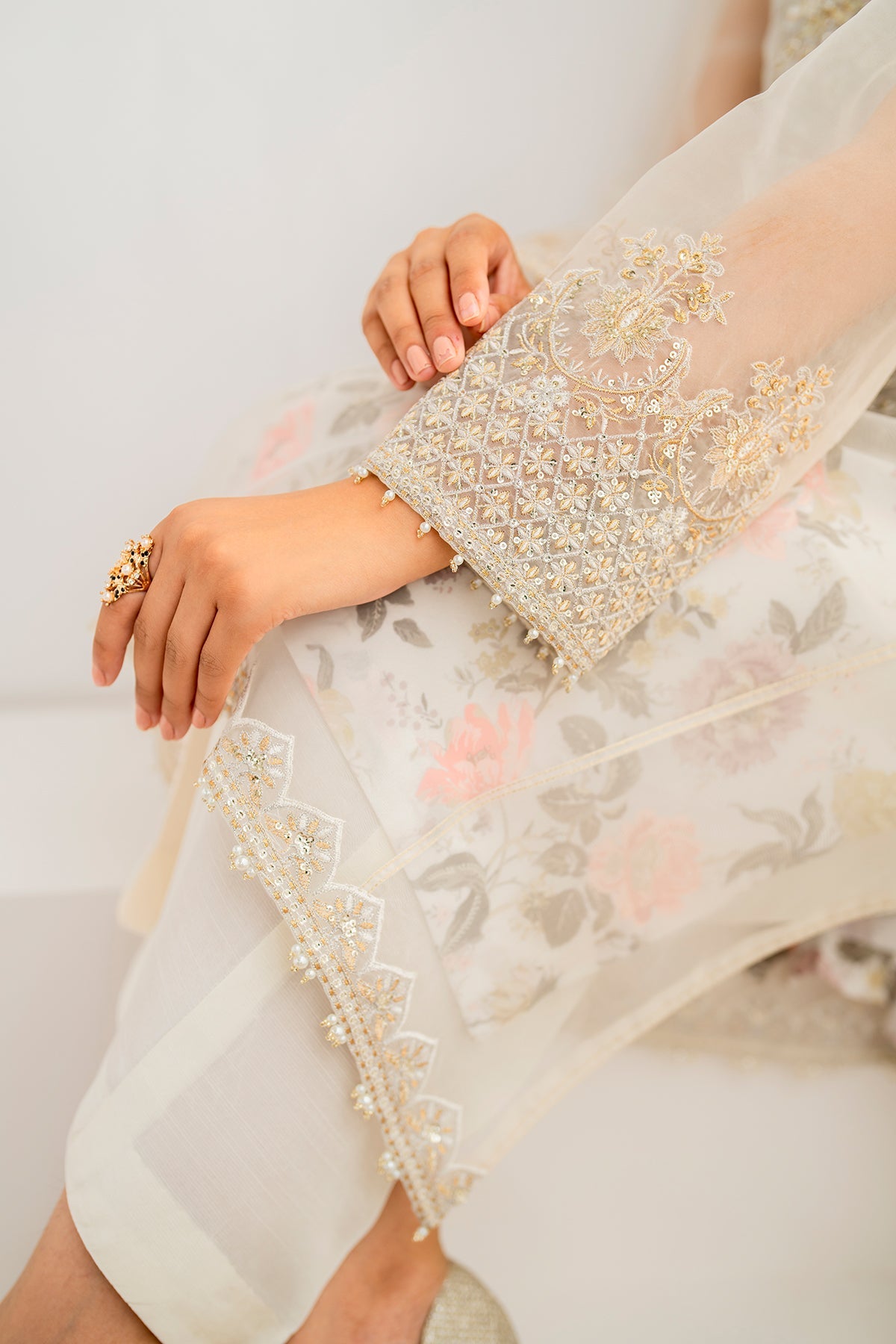 EMBROIDERED ORGANZA UF-699