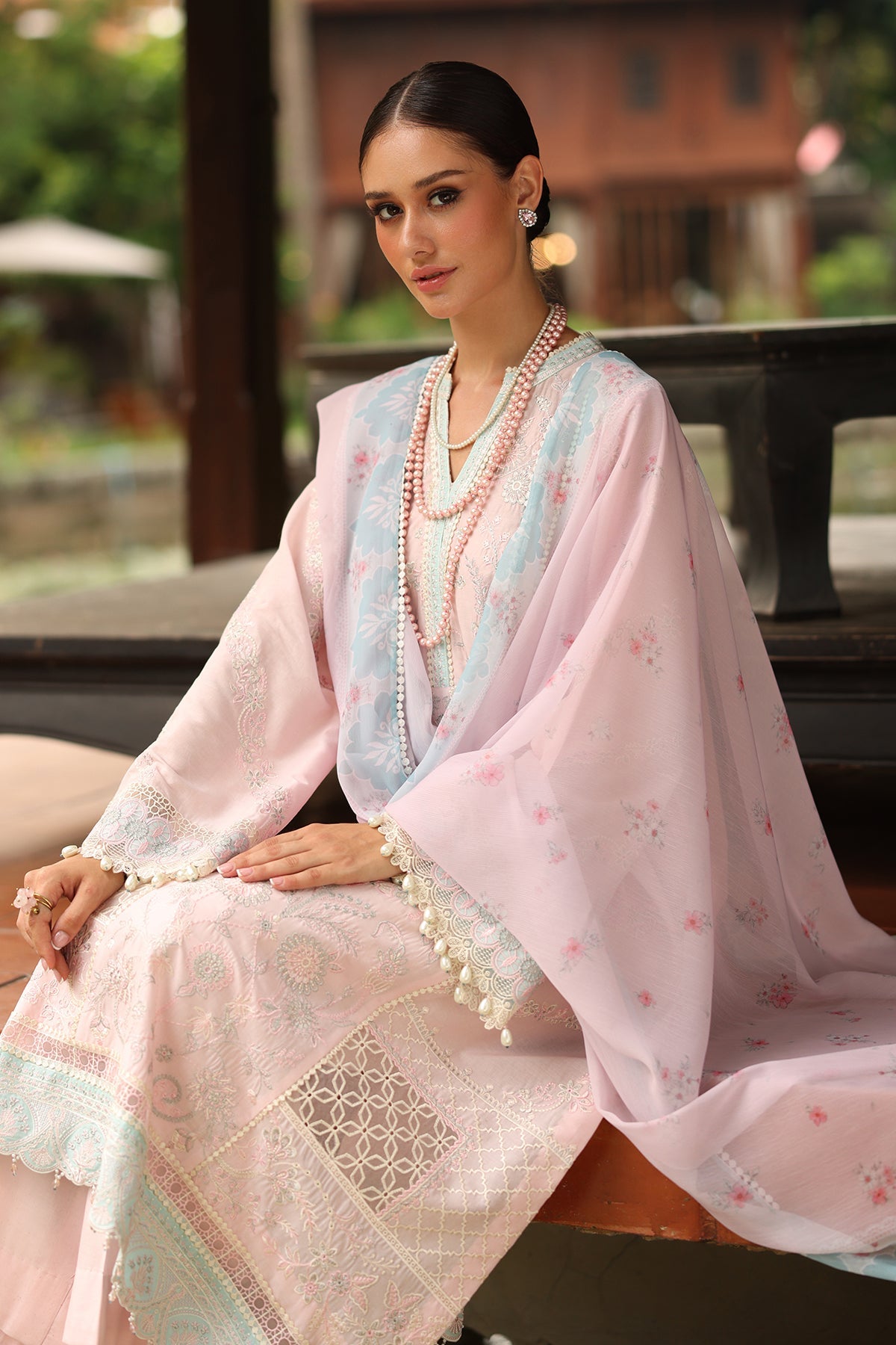 EMBROIDERED LAWN SF-4260