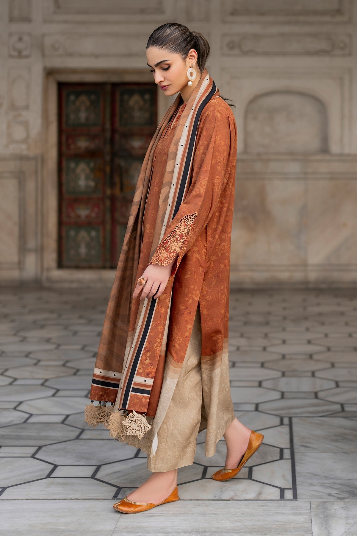 EMBROIDERED VISCOSE SF-720