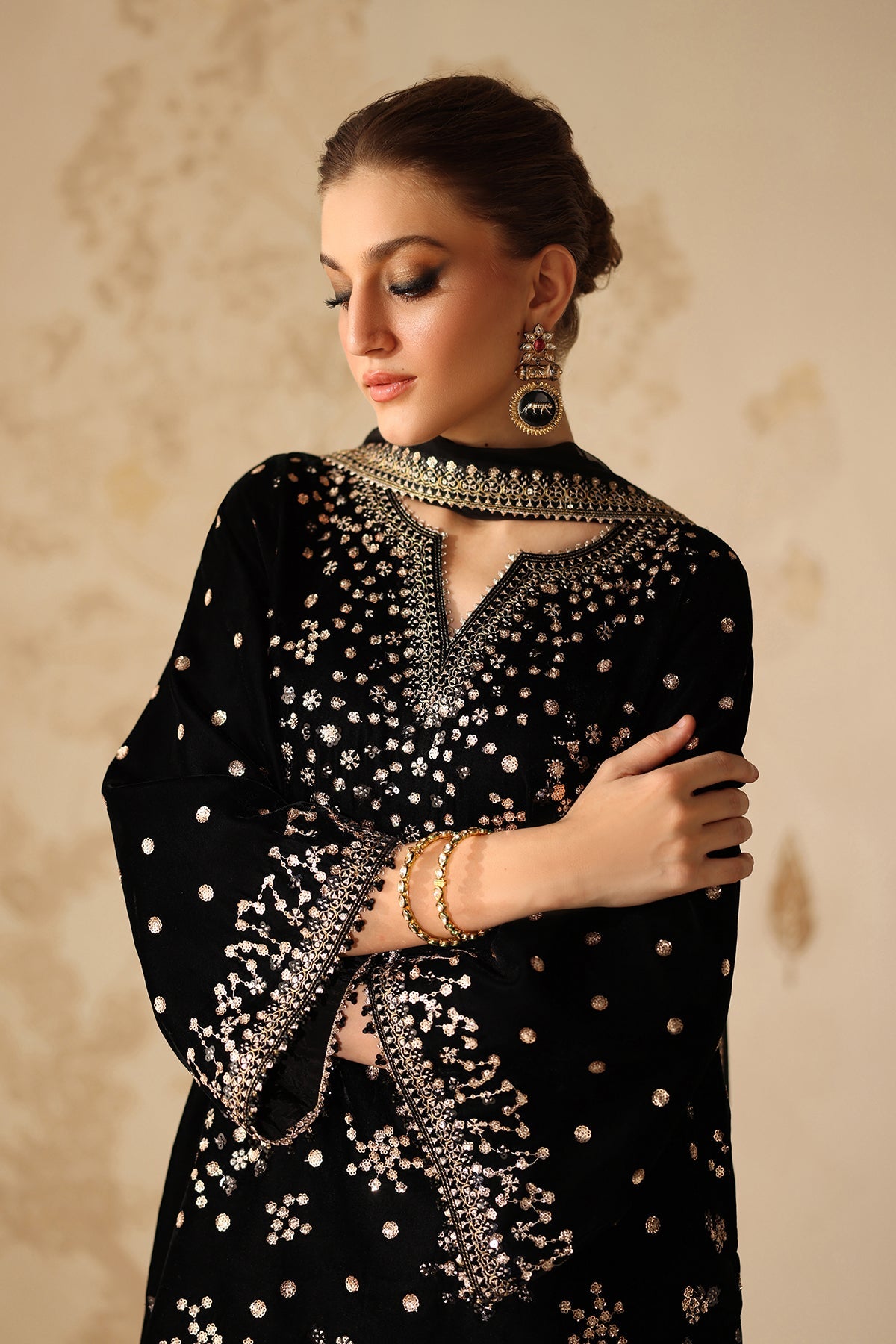EMBROIDERED VELVET SF-4316