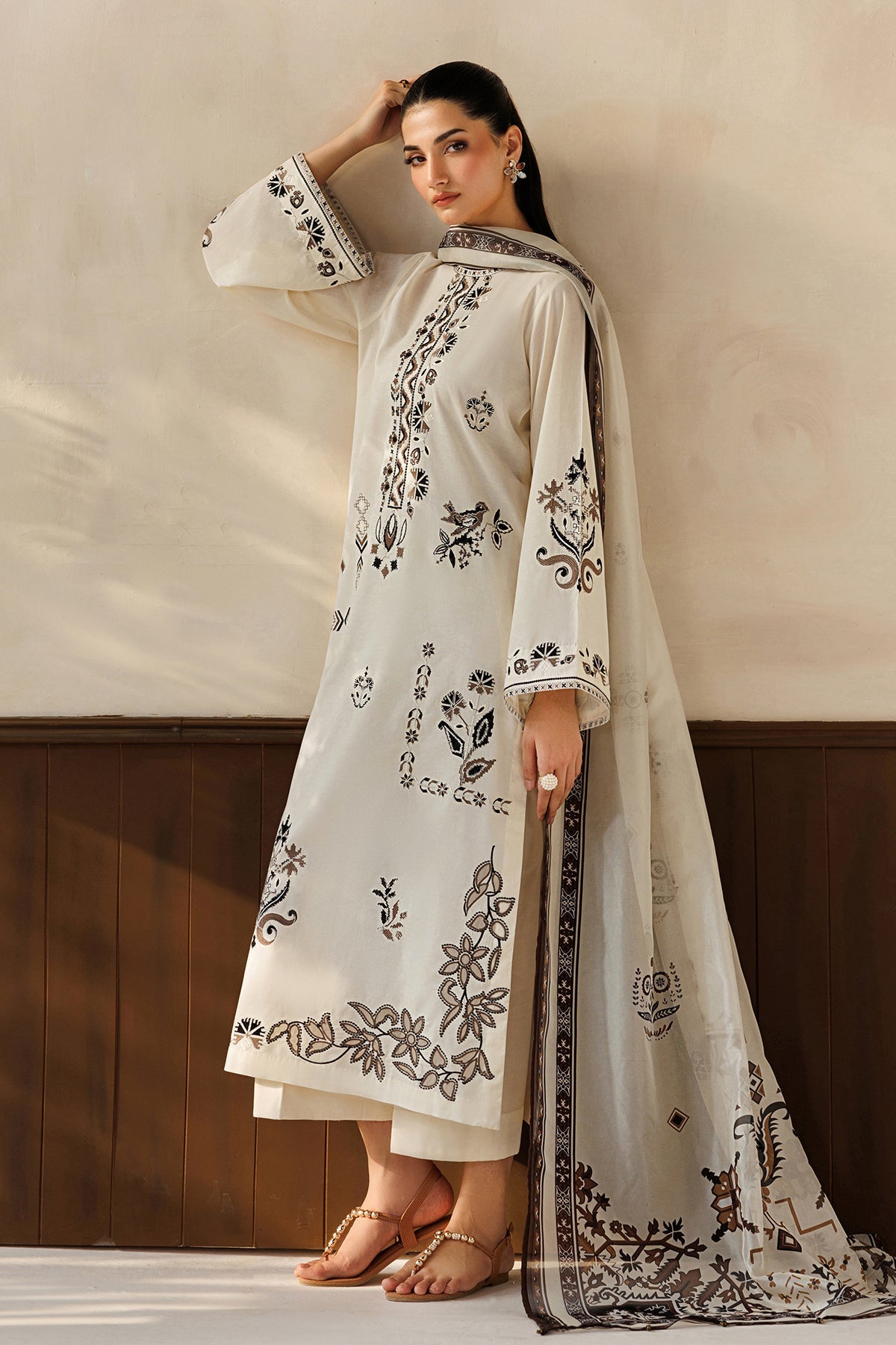EMBROIDERED SELF JAQUARD UF-4504