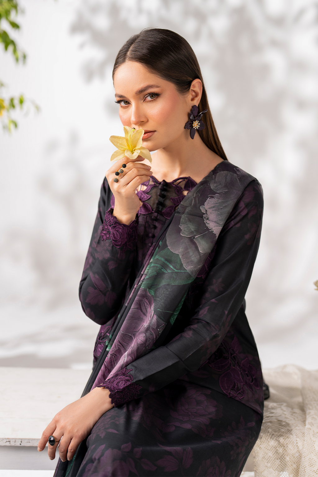 UE-270 Printed Lawn