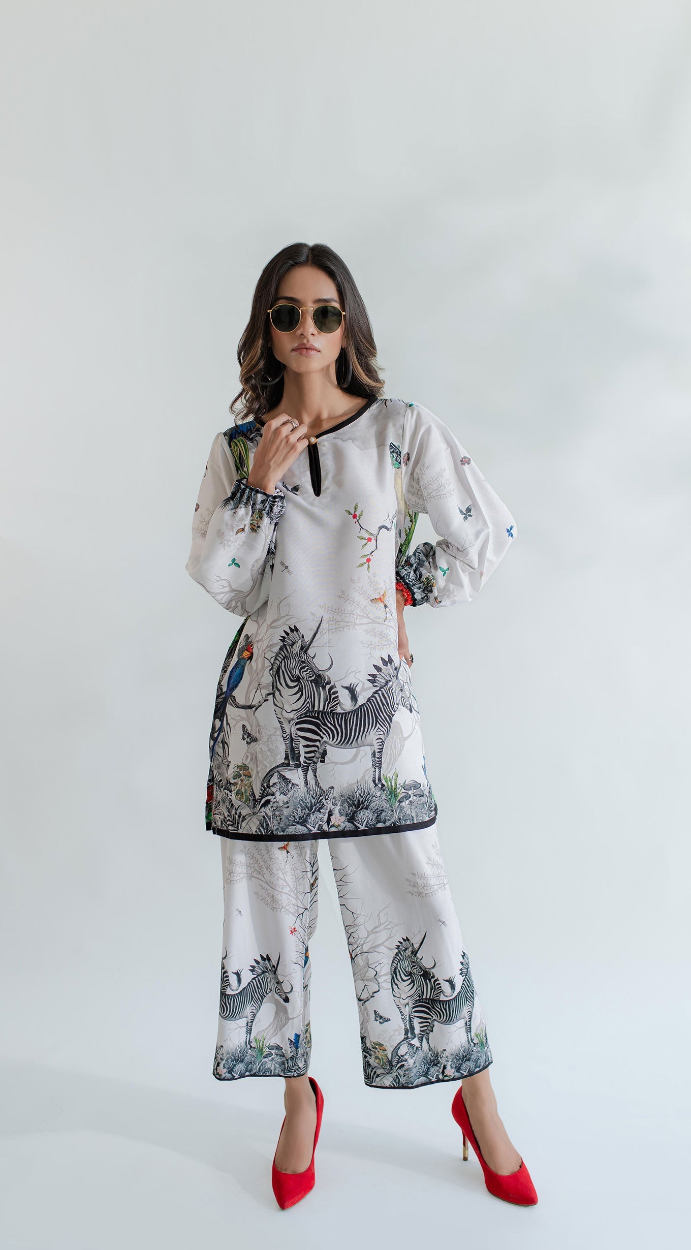 https://cdn.shopify.com/s/files/1/0654/4313/5706/files/10_e319f143-7d97-4d7d-a97f-2296509510e6.jpg?v=1726041492