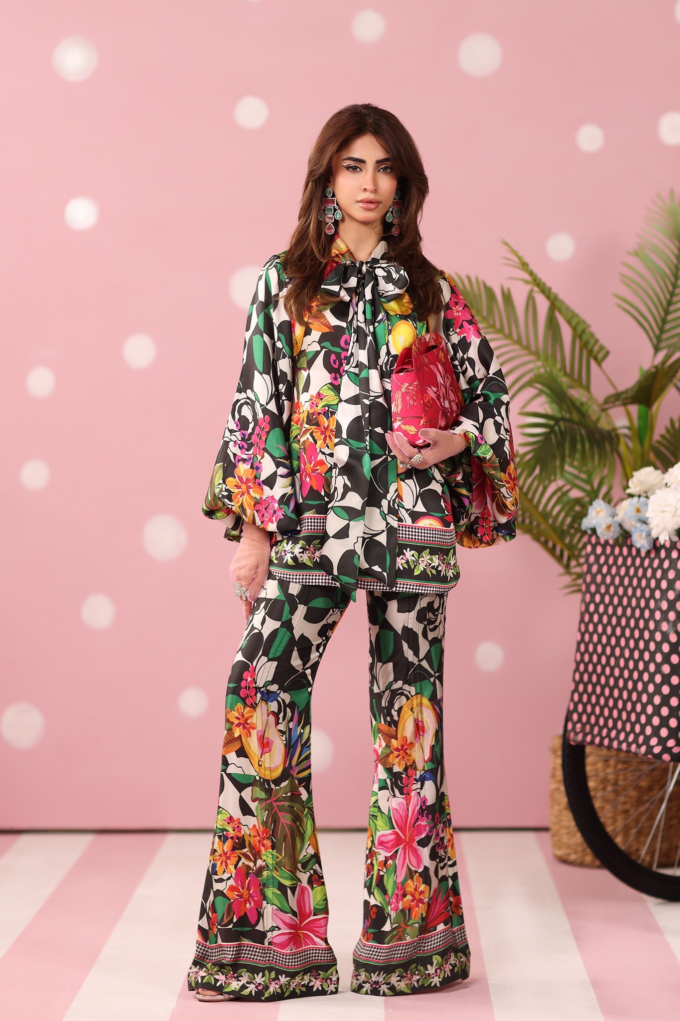Noir Tropics