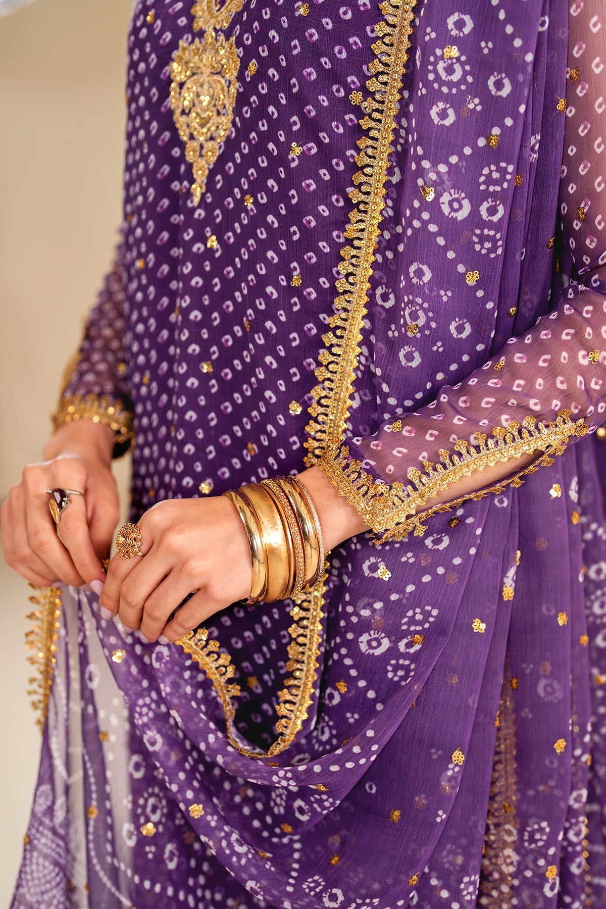 EMBROIDERED CHIFFON SF-625