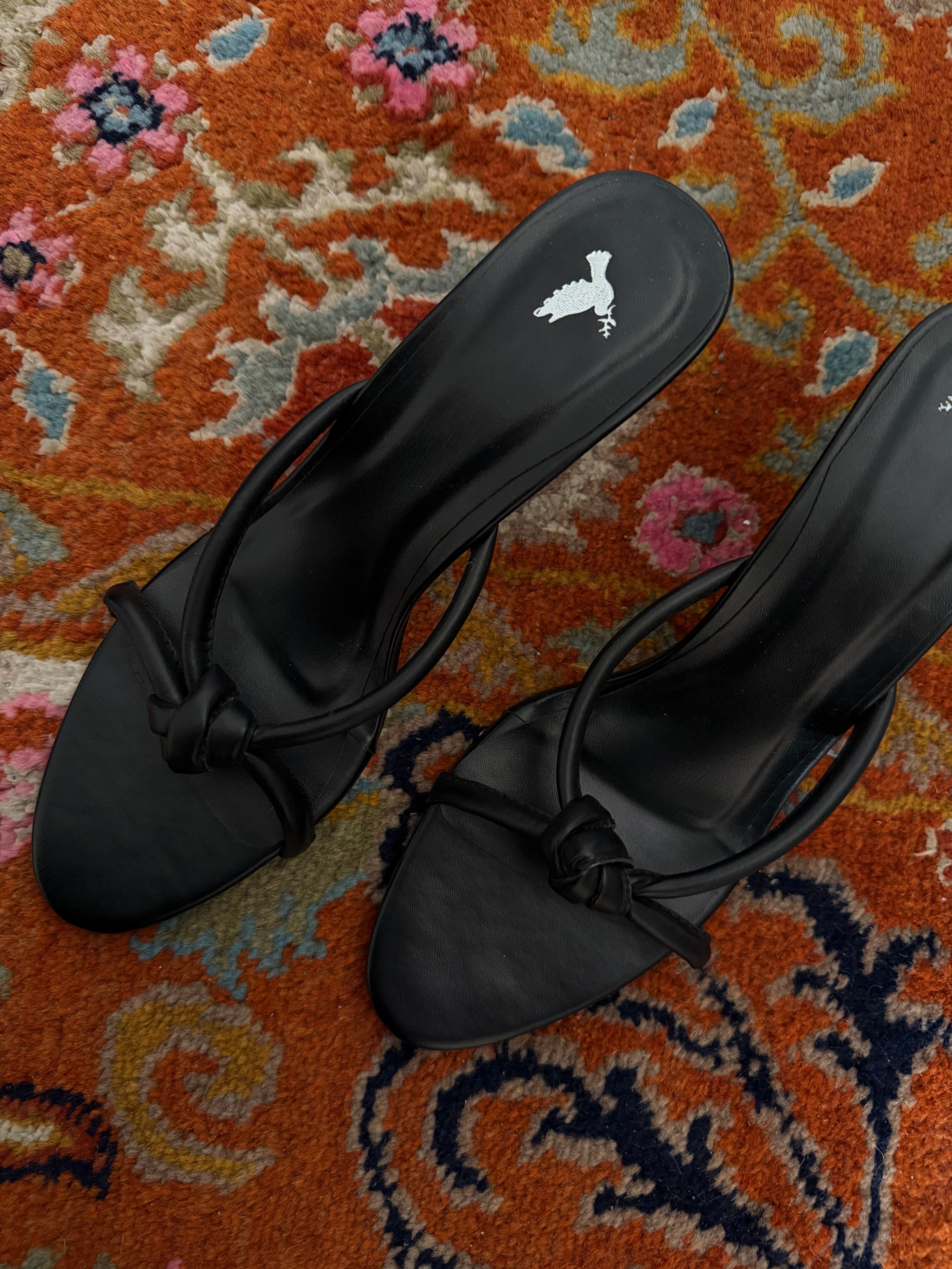 BLACK KNOT HEEL (ZBN-25001)