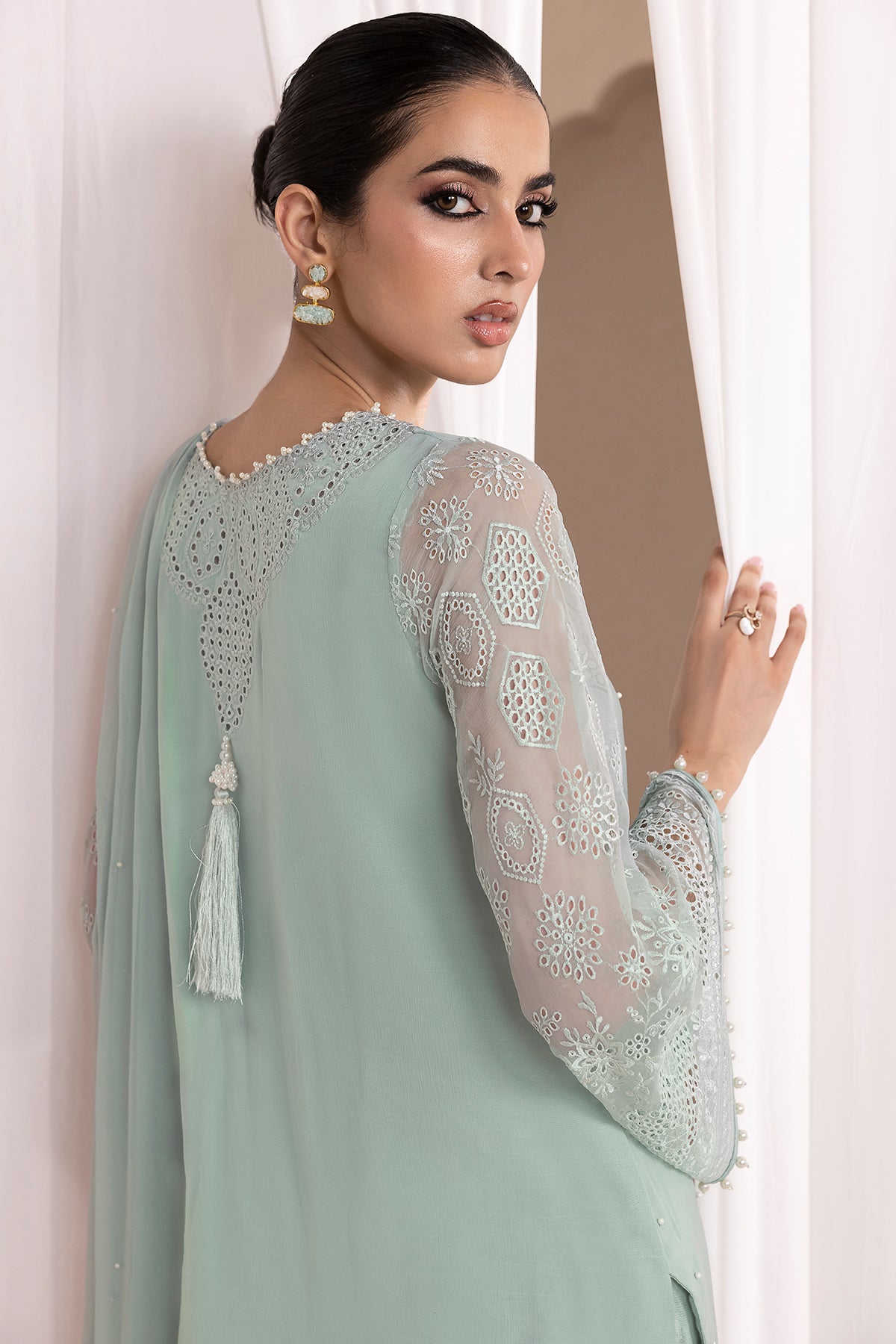 https://cdn.shopify.com/s/files/1/2277/5269/files/113.jpg?v=1711530640