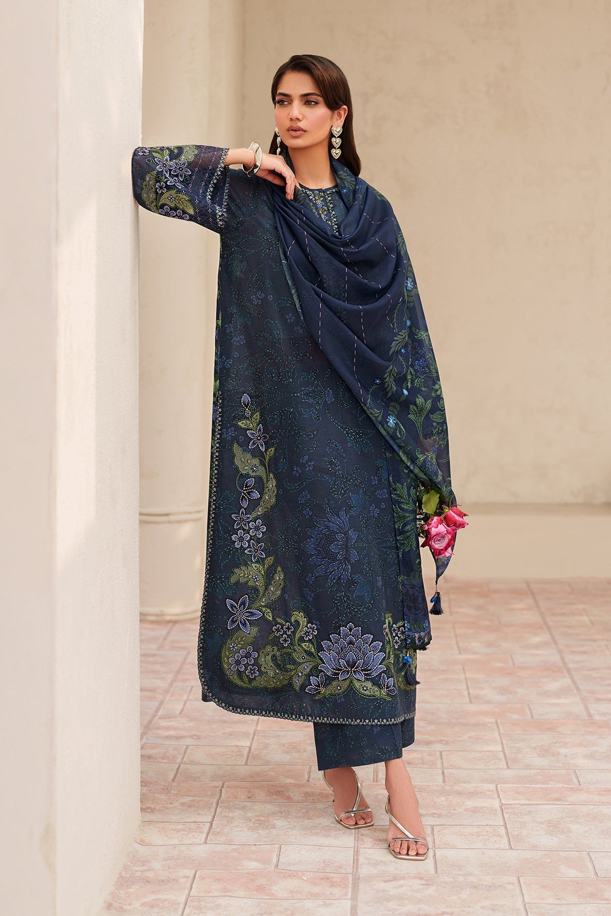 EMBROIDERED LAWN SF-4404