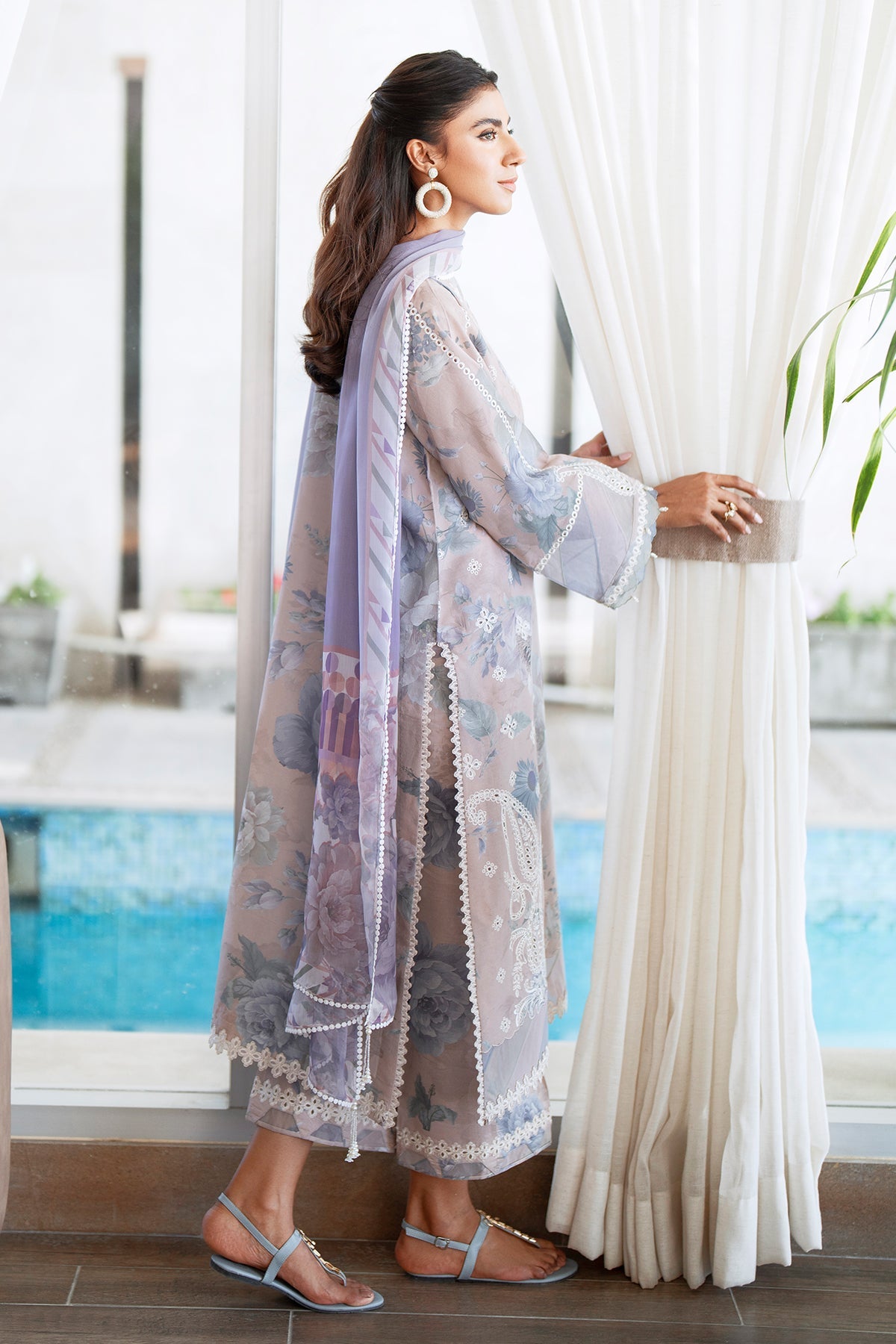 EMBROIDERED PRINTED LAWN UF-4079