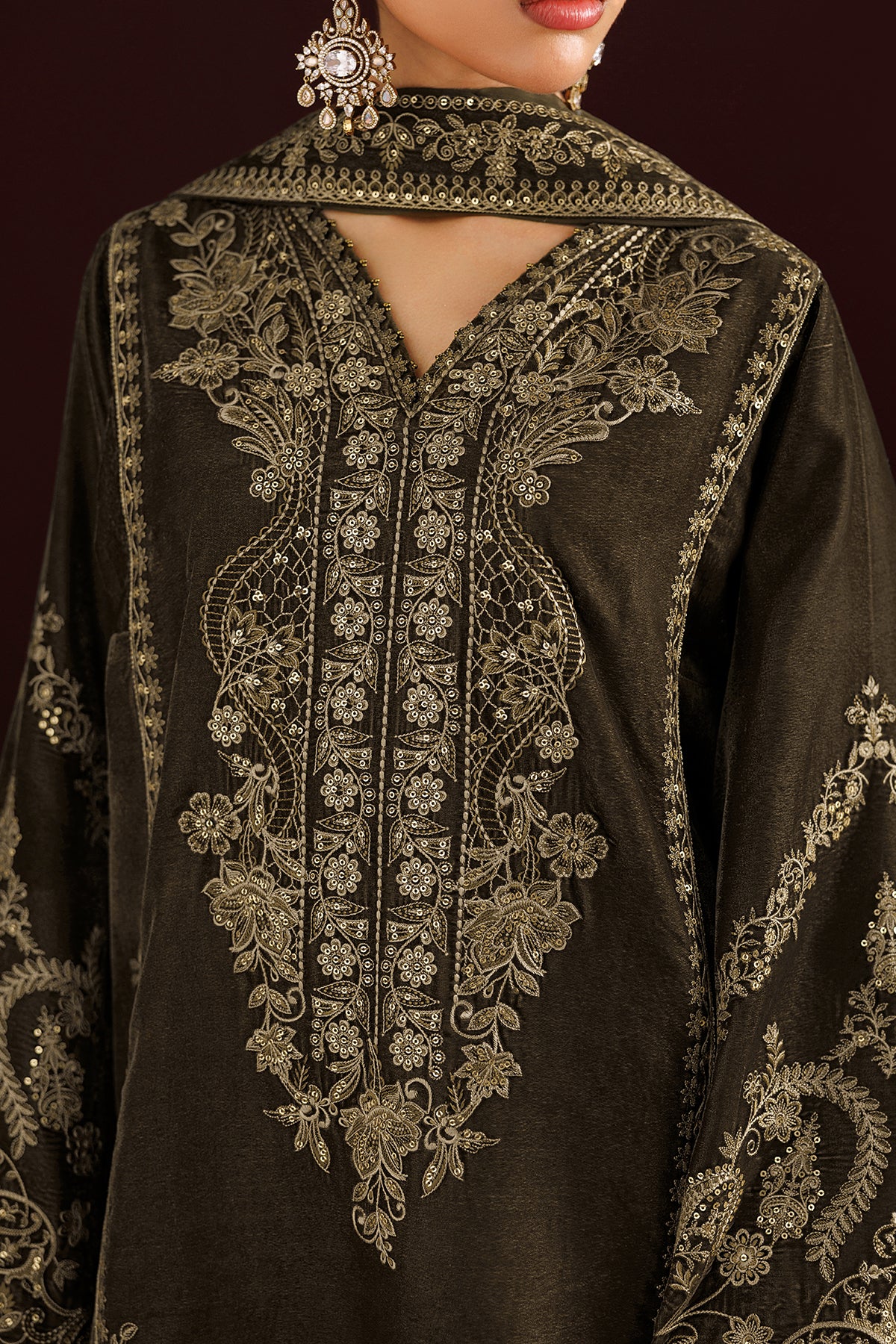 EMBROIDERED VELVET UF-4553