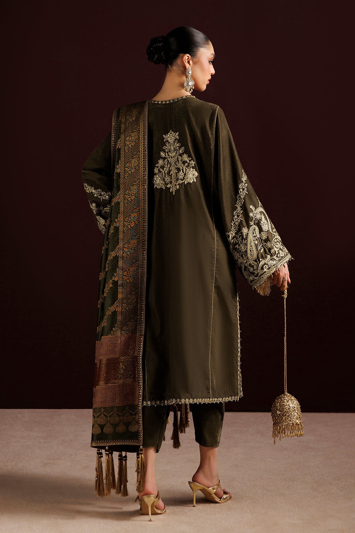 EMBROIDERED VELVET SF-4553